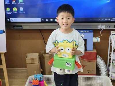中班下学期生活花絮（嗨！机器人）